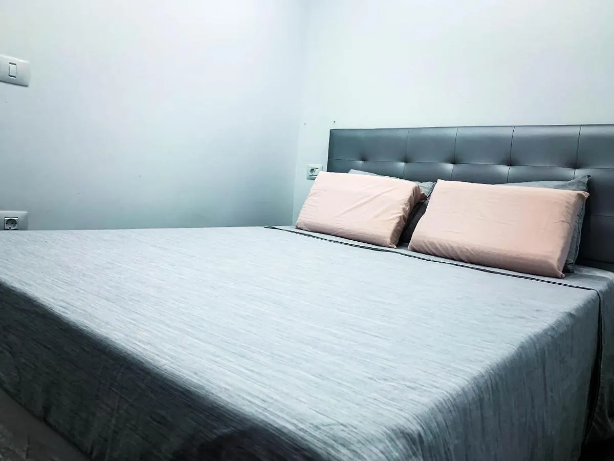 플라야데라스아메리카스 Renovated Flat With Balcony Near Las Vistas Beach 아파트 0*,  스페인